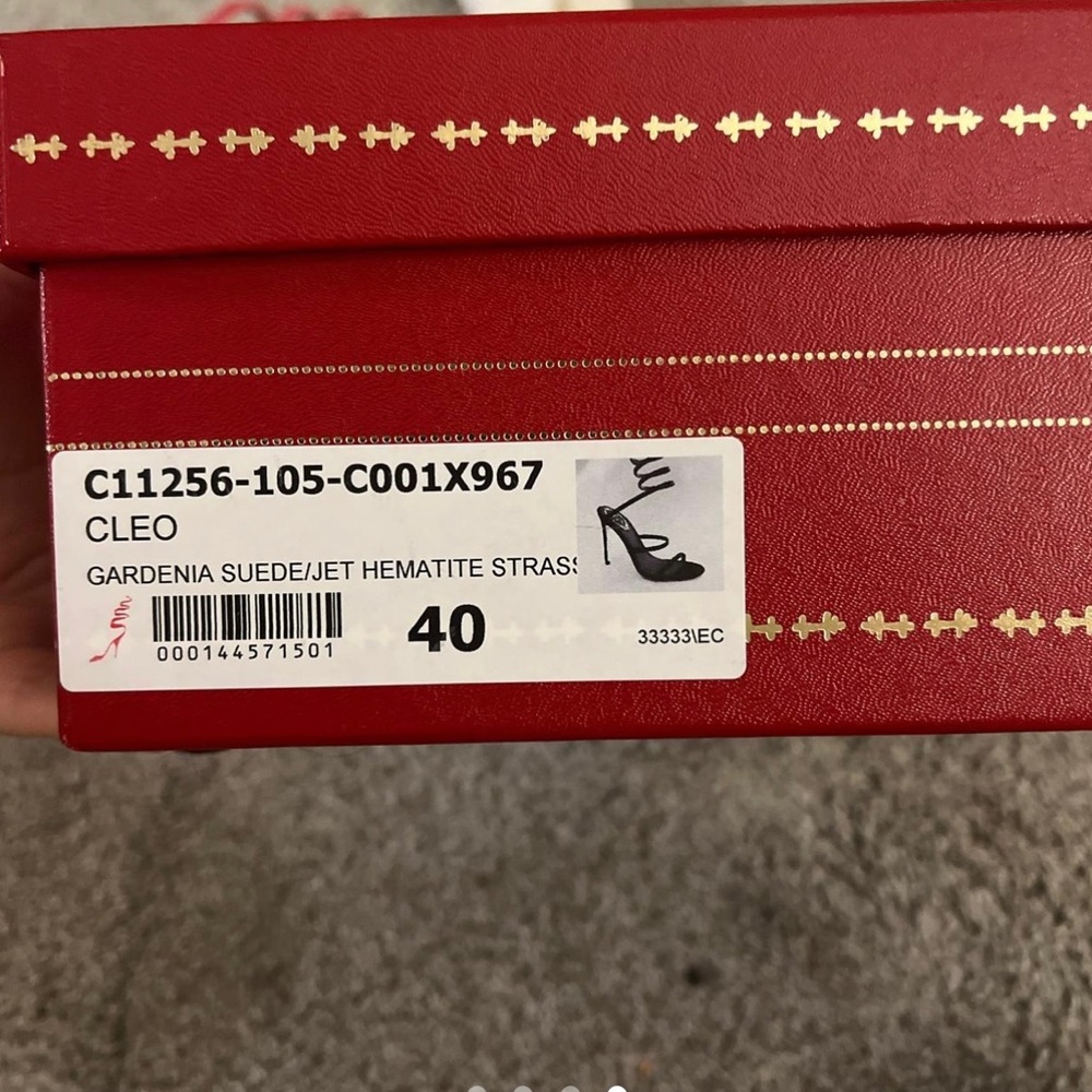 Size 40 fits like a 39